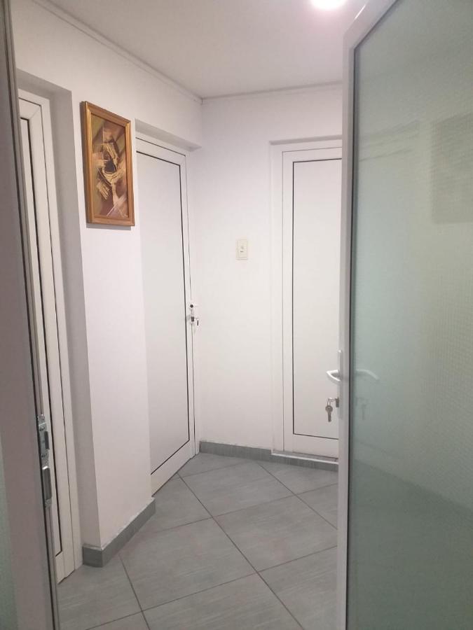 Отель Casa Marronne Костинешти Экстерьер фото