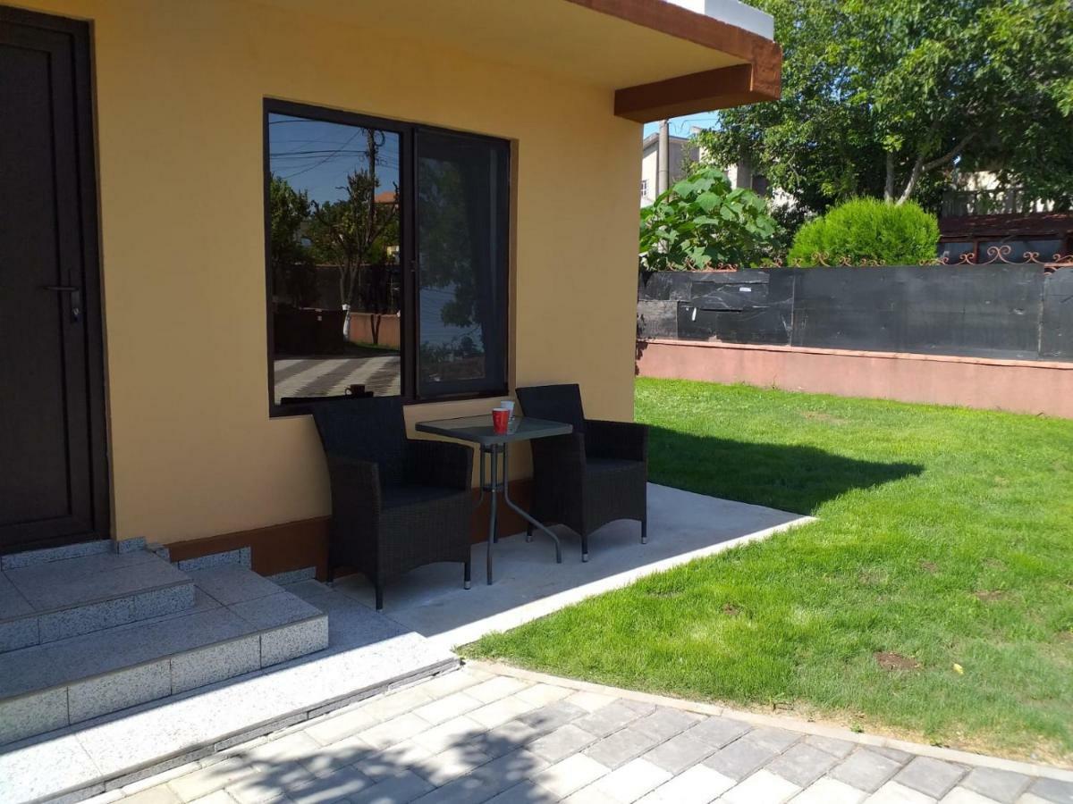 Отель Casa Marronne Костинешти Экстерьер фото