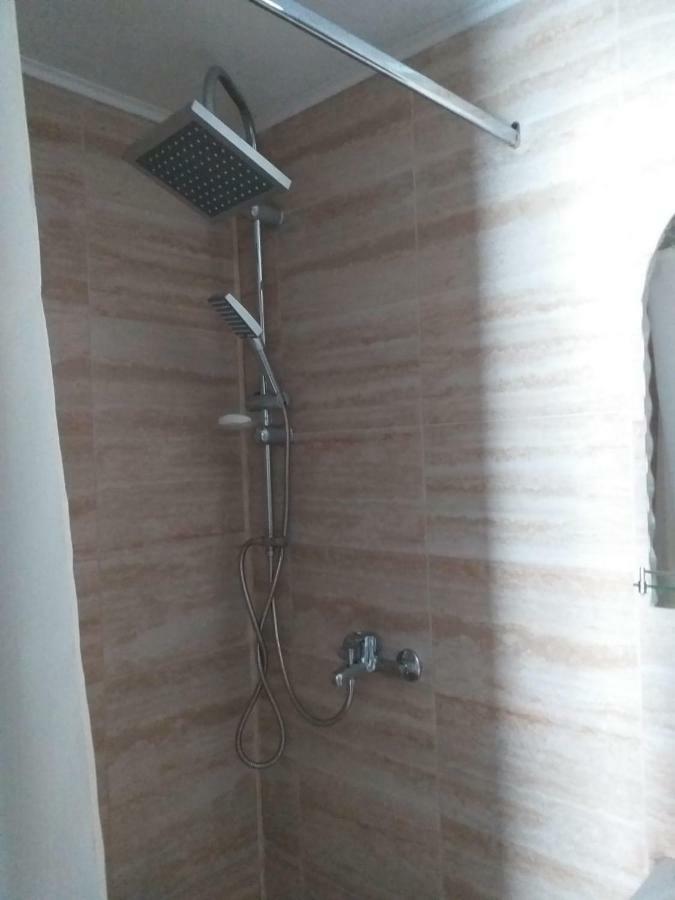 Отель Casa Marronne Костинешти Экстерьер фото